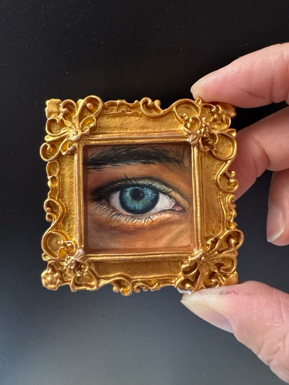 Lover's Eye Magnet