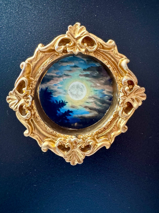 Full Moon Magnet