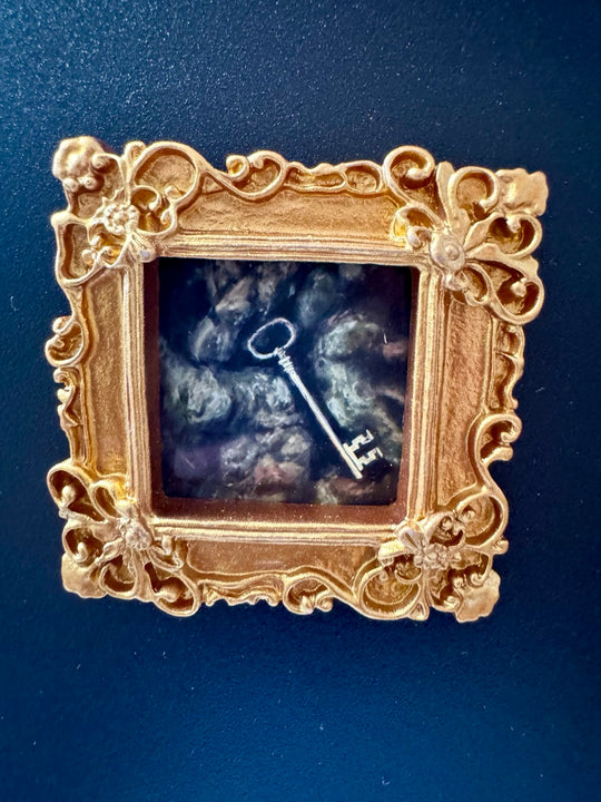 Mysterious Key Magnet